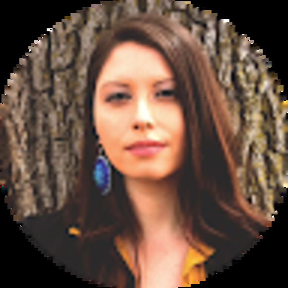 Meet your Posher, Nicole - Picture 1 of 1